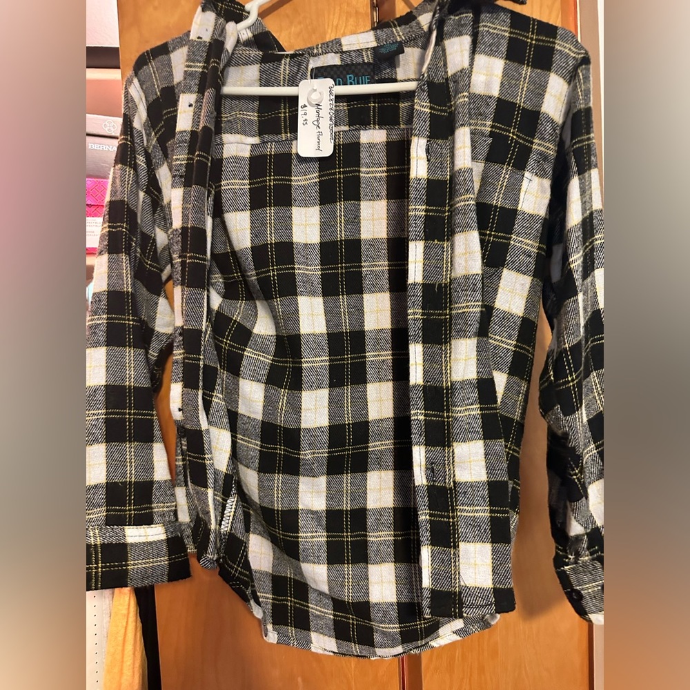 Women’s flannel button up